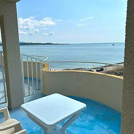 Panorama-chantall- Izba Family 4* Nesebar