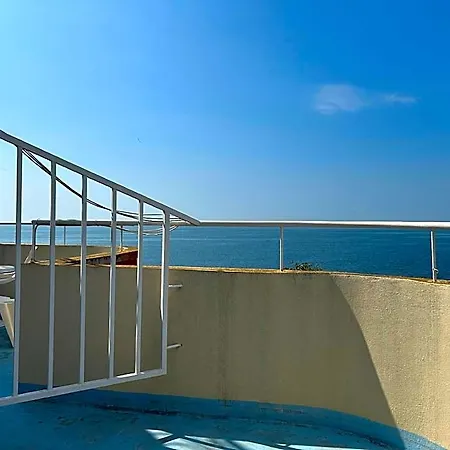Hotell Panorama-chantall- Izba Family Nesebar