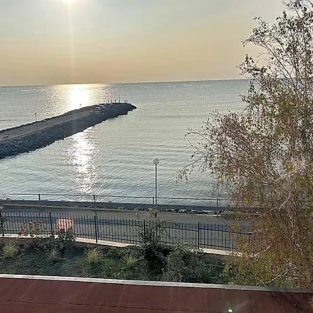 Panorama-chantall- Izba Family Nesebar